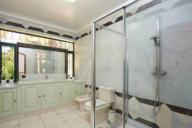 Refuge Holiday Homes | Nola Villa *