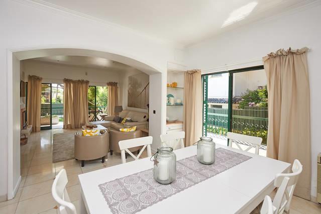 Refuge Holiday Homes | Nola Villa *