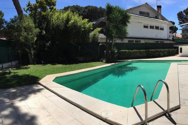 Villa Refuge Holiday Homes | Nola Cascais